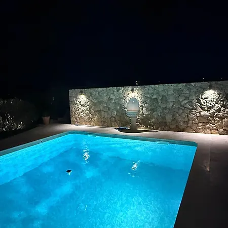 Sud In Mit Pool- Meer- Und Alpenblick ヴィラ